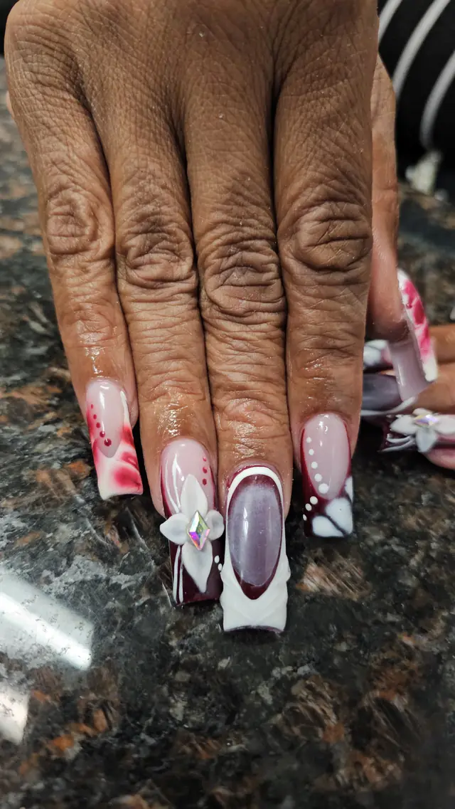 Is Nail Technology School Right for You? A Program Guide